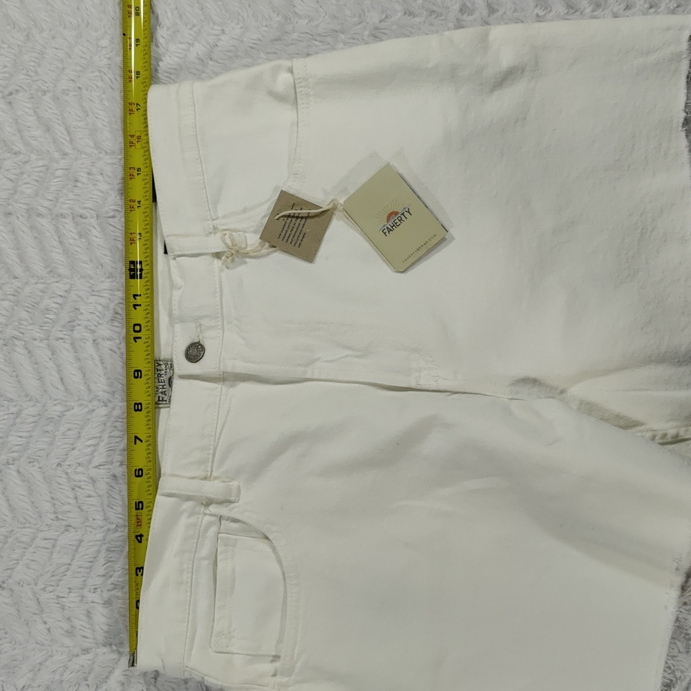 470. Faherty Organic Cotton Denim Shorts | Color: White Sand Wash - Picture 3 of 9